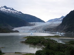 Glacier and lakeimg_2482