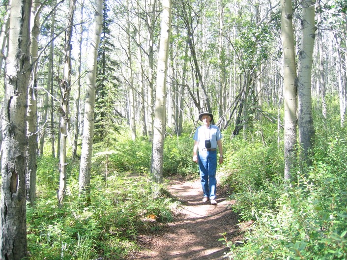 Tom on trail img_2346