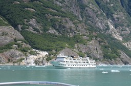 Tour Boat img_2516