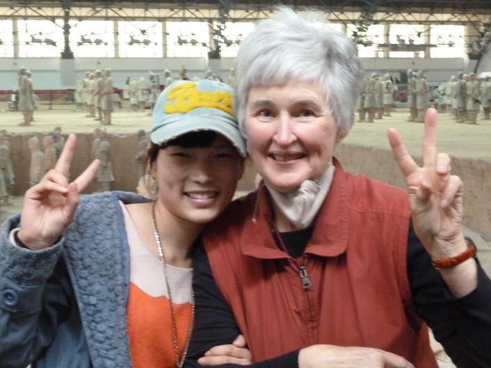 Frances With Young Chinese p1020469